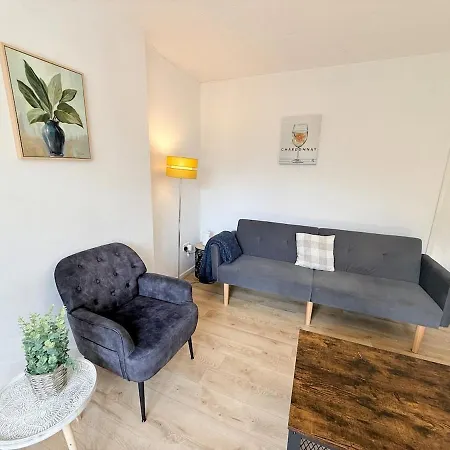 Winsbury Way 3 Bedroom Long Будинок відпочинку