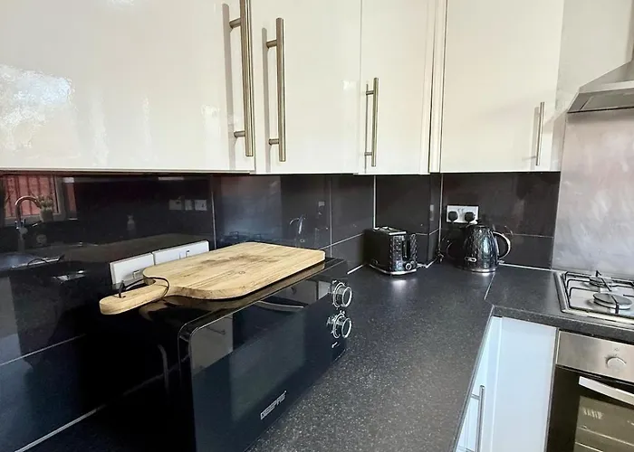 Winsbury Way 3 Bedroom Long Bristol