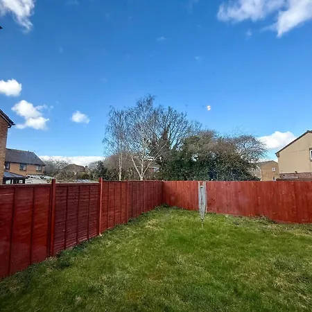 Nyaraló Winsbury Way 3 Bedroom Long