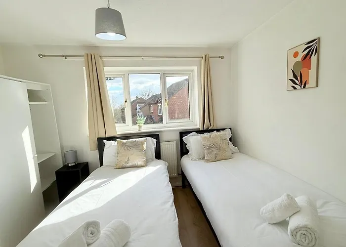 Holiday home Winsbury Way 3 Bedroom Long Bristol