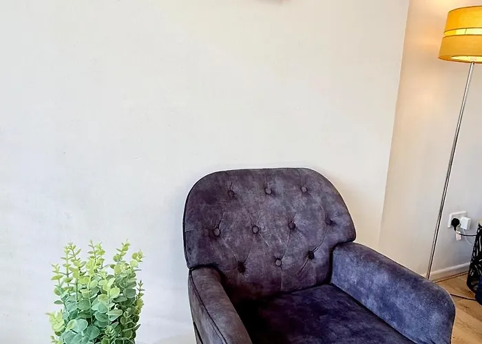 Winsbury Way 3 Bedroom Long *